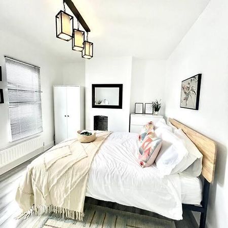 Spacious Modern Victorian House In Rochester Wainscot Εξωτερικό φωτογραφία