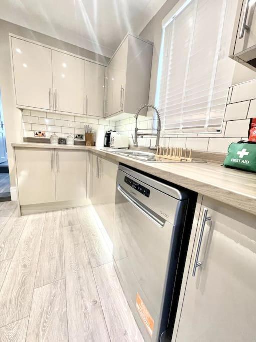 Spacious Modern Victorian House In Rochester Wainscot Εξωτερικό φωτογραφία